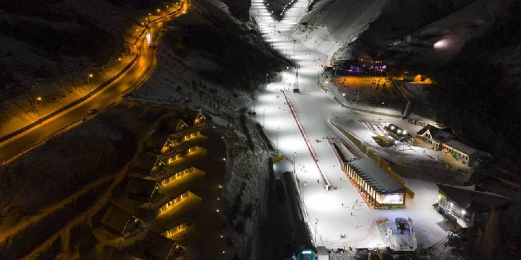 Türkiye’de kışın kalbi burada atıyor! Zirveye çıkınca sessizliğe bürünen büyülü şehir: Kışın en gösterişli kaçamak adresi 5